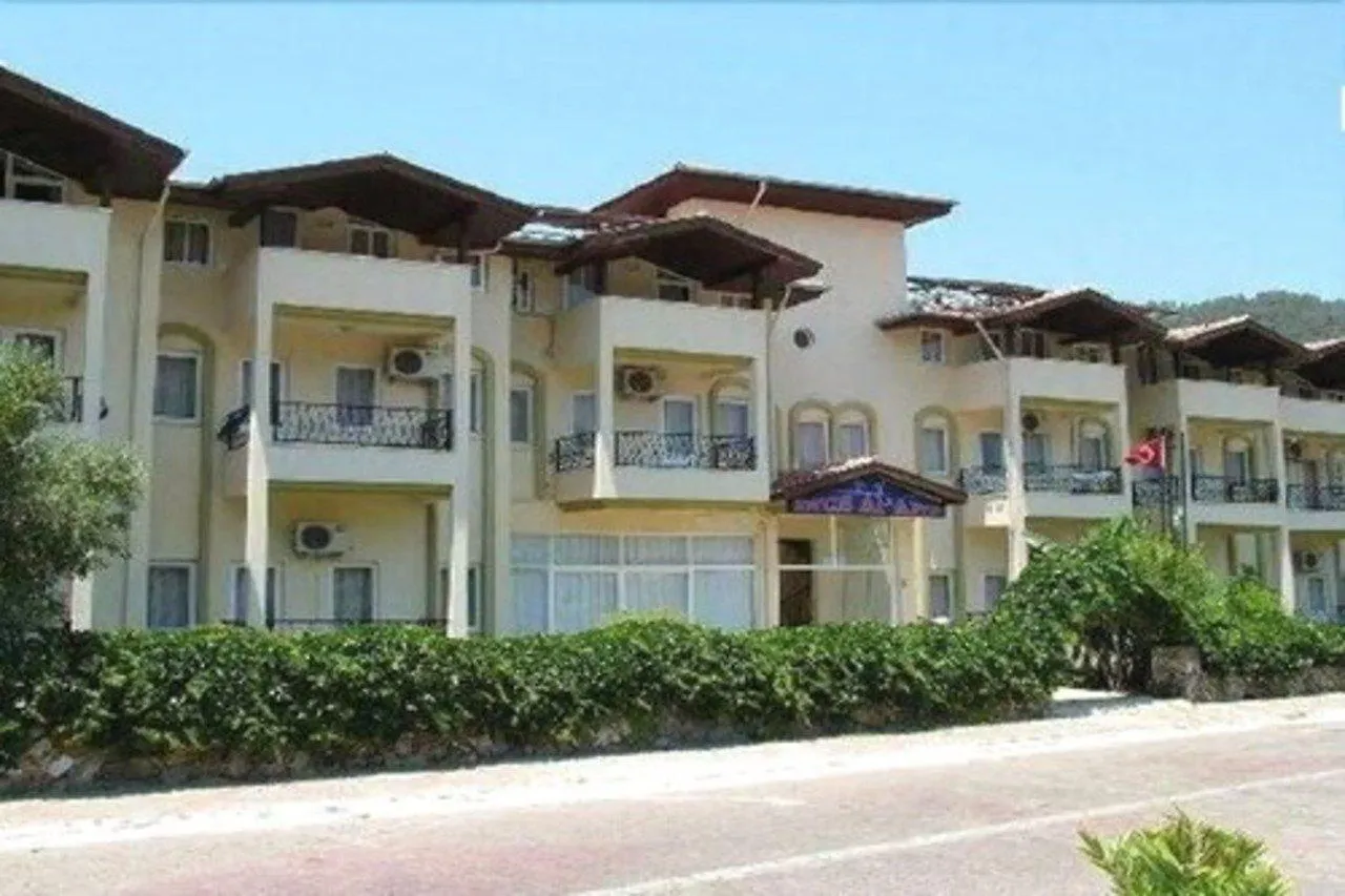 Ince Aparts Icmeler Turkey