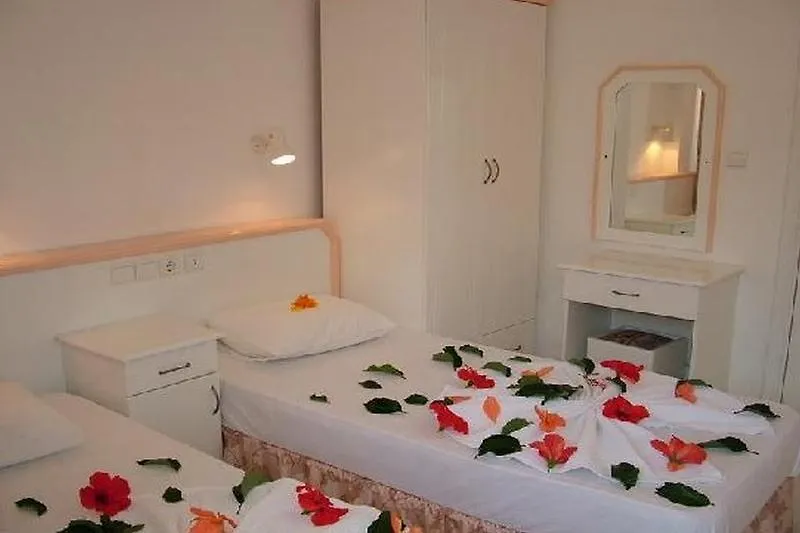 Apartment Ince Aparts Icmeler Turkey